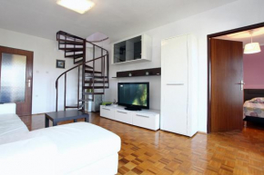 Three-Bedroom Spacious Modern Apartment SS